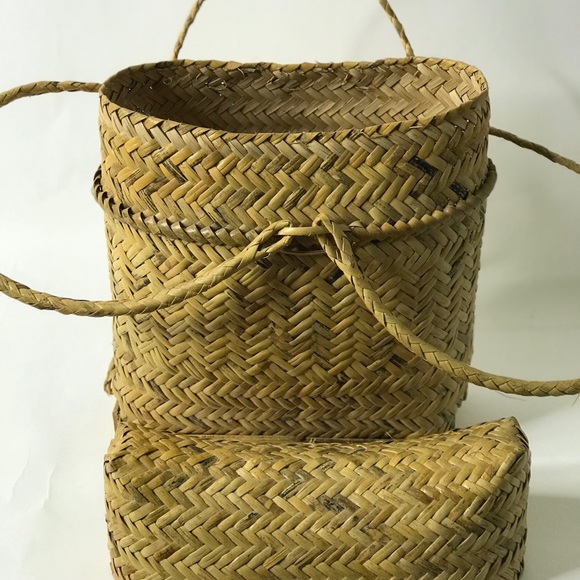 Wicker Rattan Backpack - Picture 5 of 7